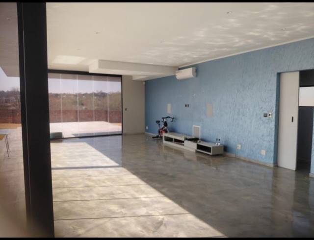 4 BEDROOM HOUSE FOR SALE IN LANSERIA